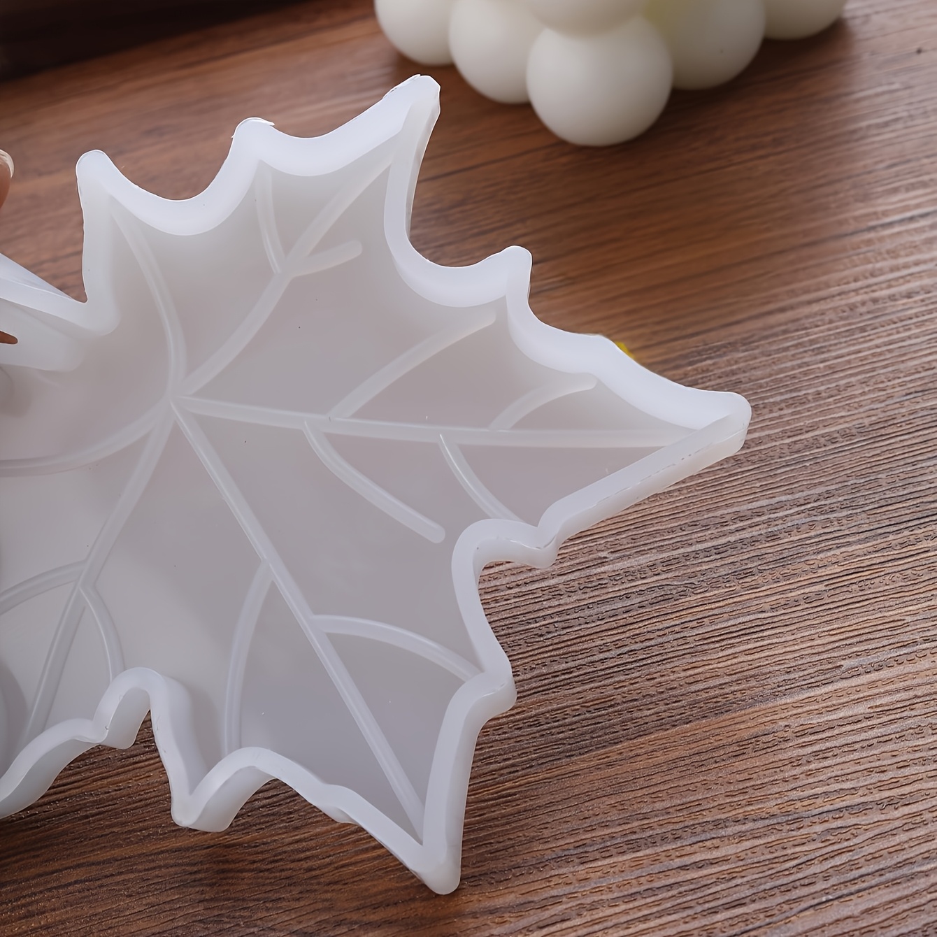 1PC Maple Leaf shaped Silicone - Candle Making Ideas 评论和价格